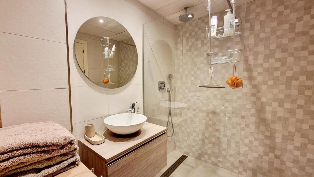Apartment Fantastic 2 Bed In Locrimar V With Great Terrace Rdr288 Marbella